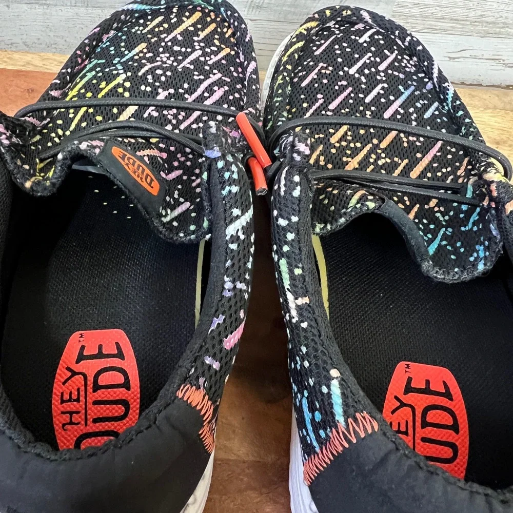 Hey Dude Wally Y Party Shoes J5 Black Rainbow Splatter Slip-Ons J5 43275-001